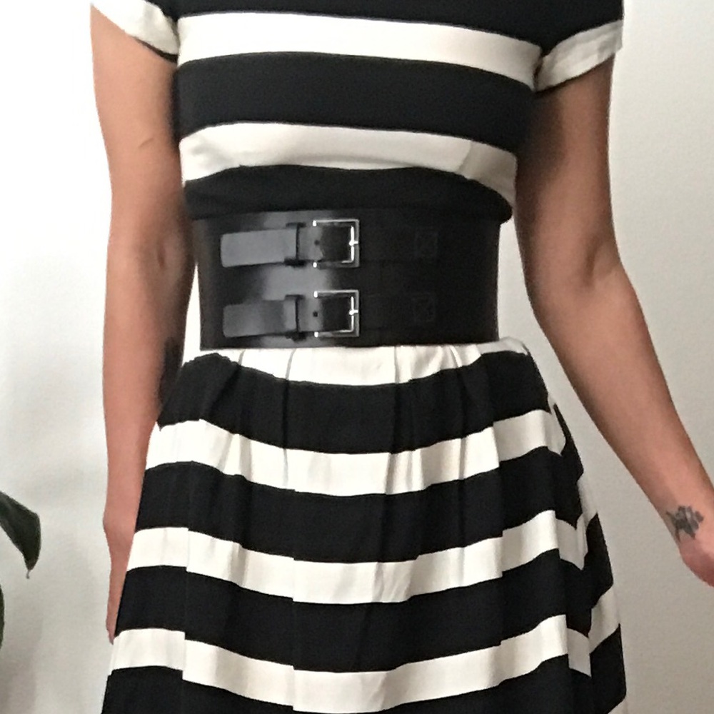 BCBG Max Azria Brown Leather Waist Cinch Belt